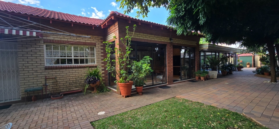 2 Bedroom Property for Sale in Flamwood North West